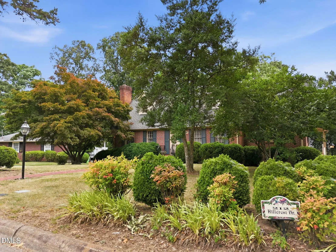 Photo of 212 Hillcrest Drive