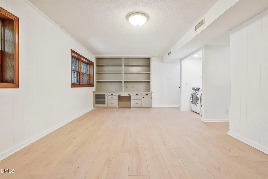 Photo of 6424 Amhurst Road