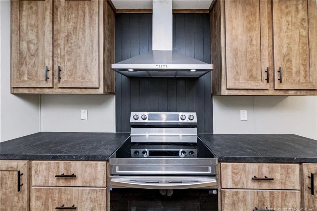 Photo of 948 Pine Oak