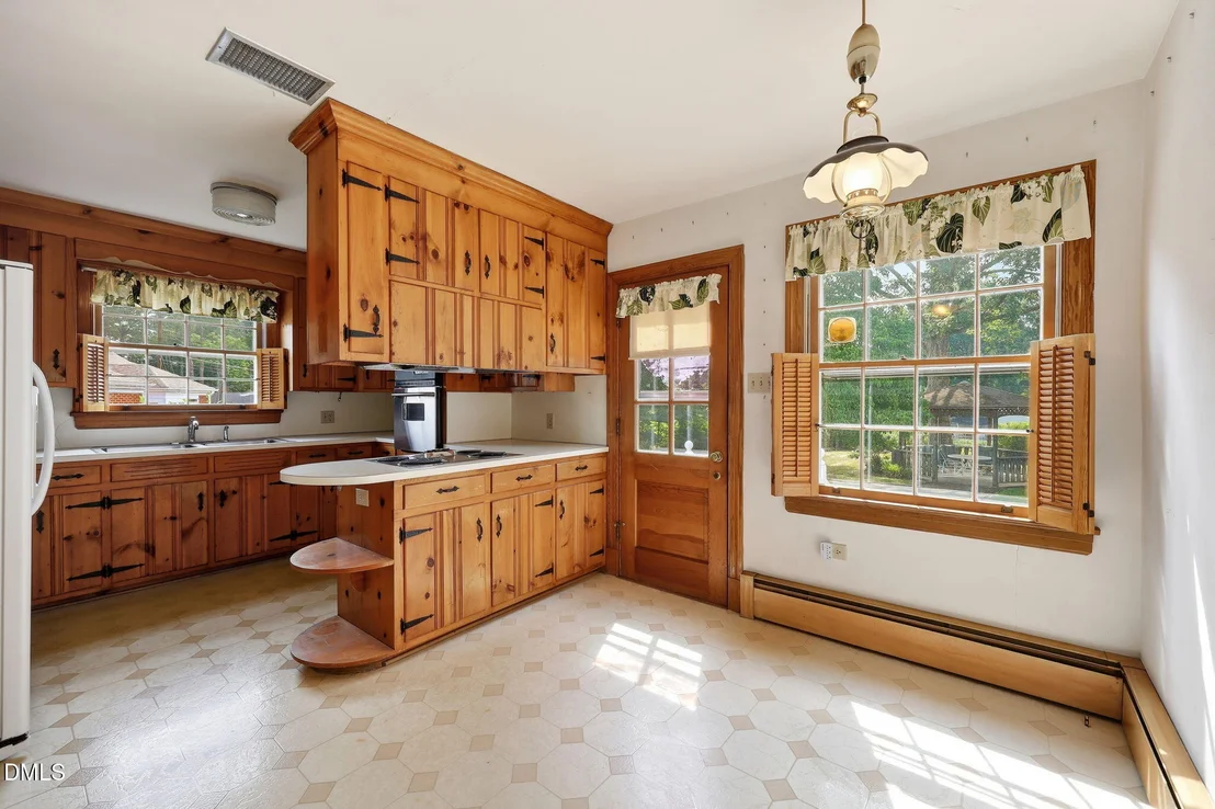 Photo of 203 Hillcrest Drive