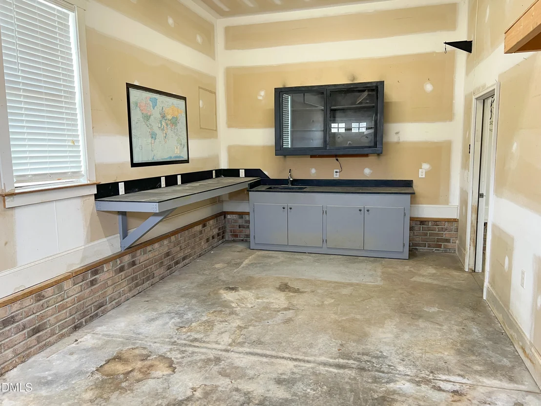Photo of 409 Rogers Road