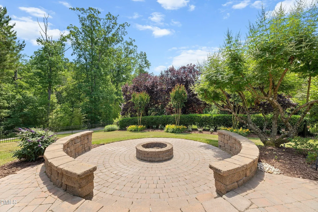 Photo of 824 Magalloway Drive