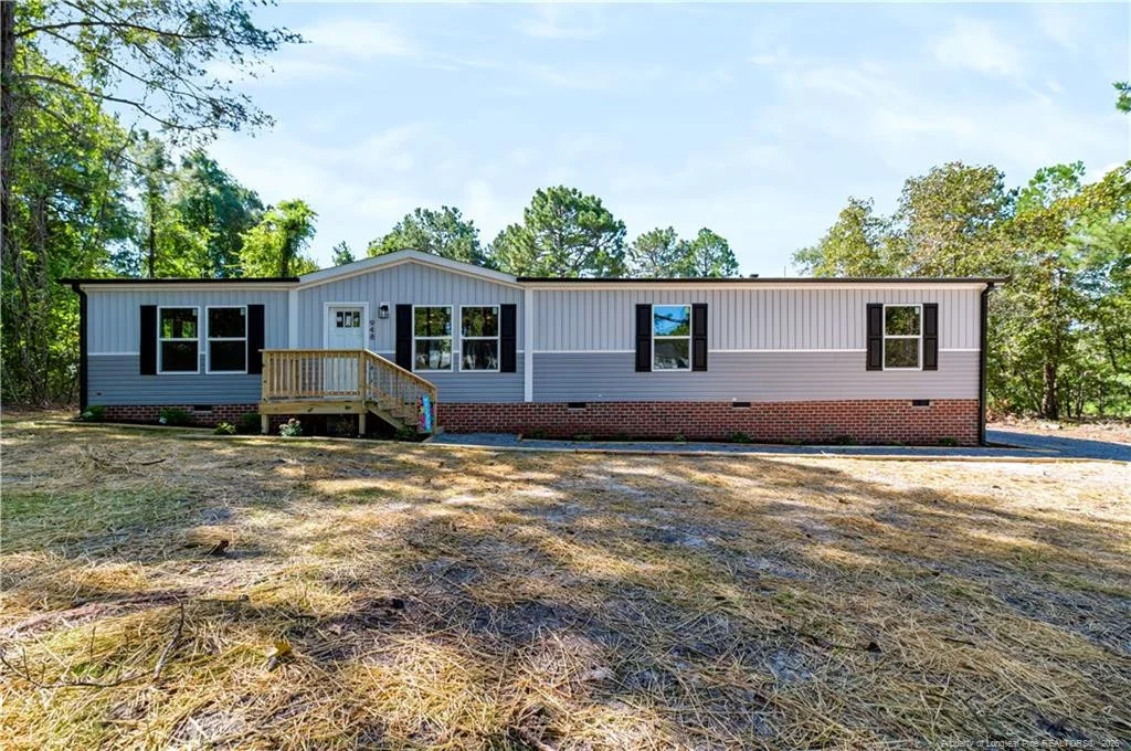 Photo of 948 Pine Oak