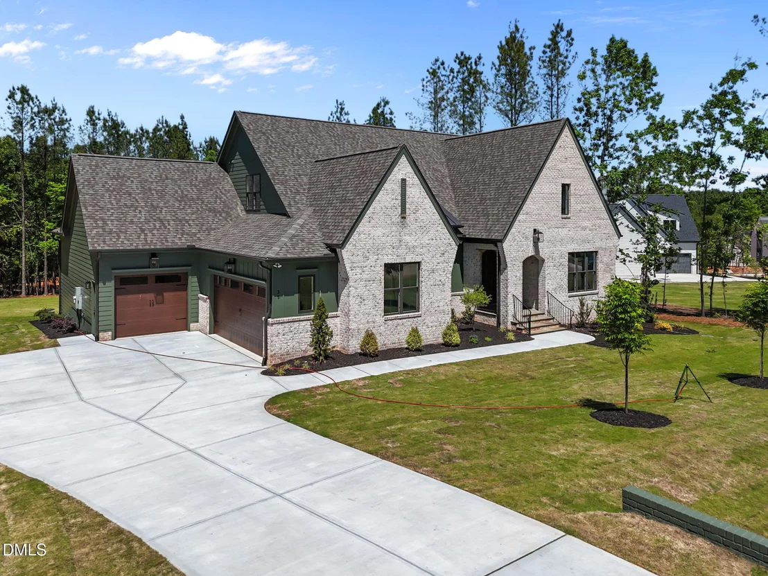 Photo of 35 Spanish Oak Drive