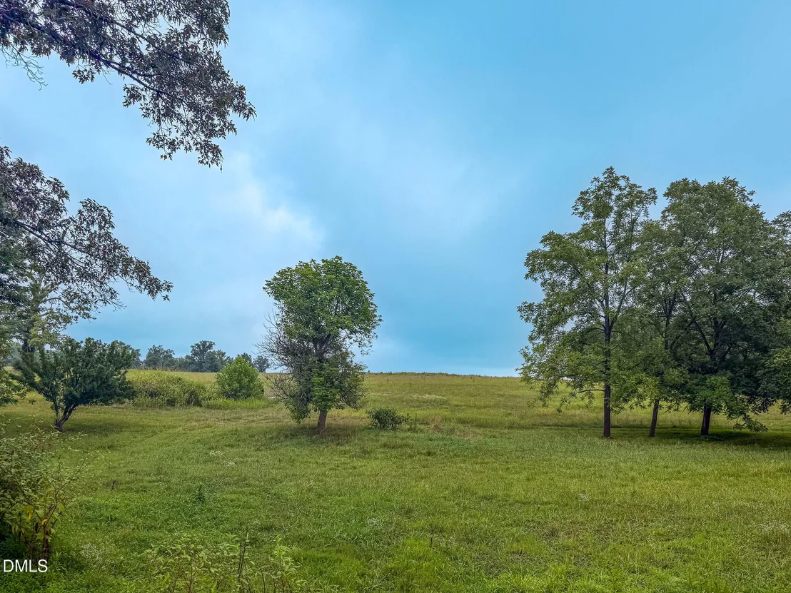 Photo of 2072 Edwin Robertson Road