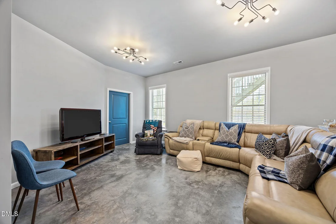 Photo of 2016 Aramanche Drive