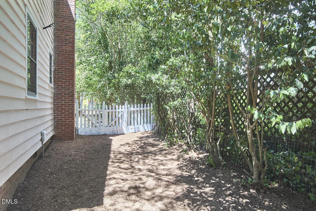 Photo of 1615 Ward Street