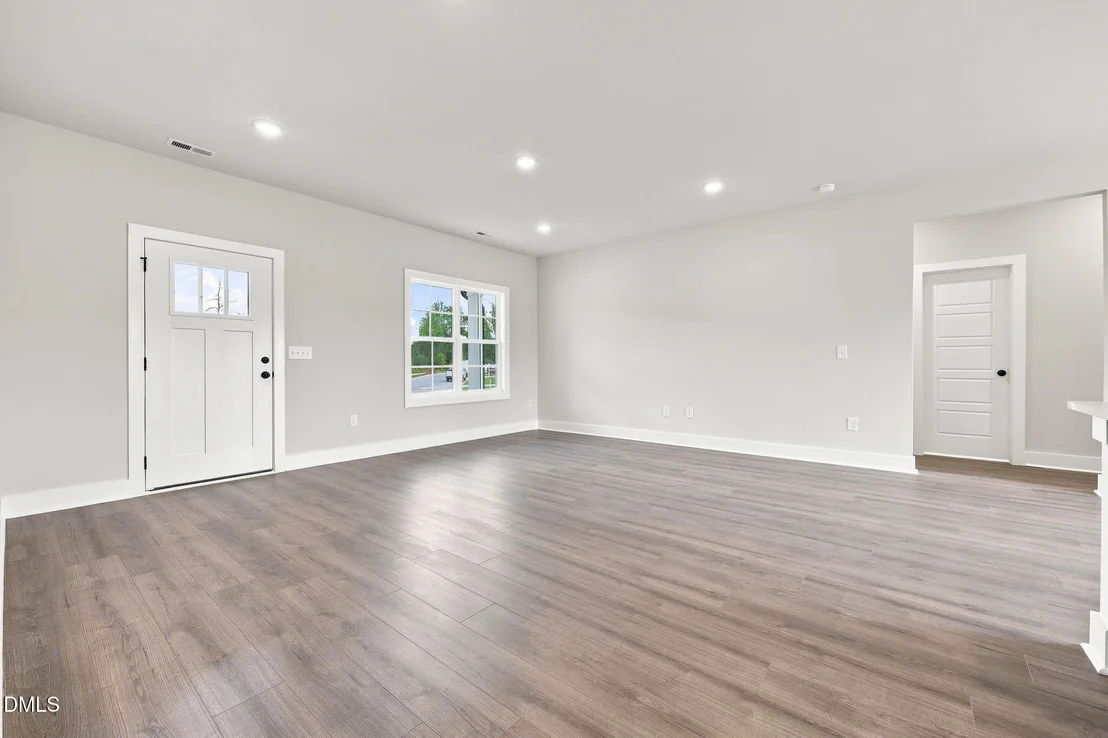 Photo of 151 Grinnell Loop