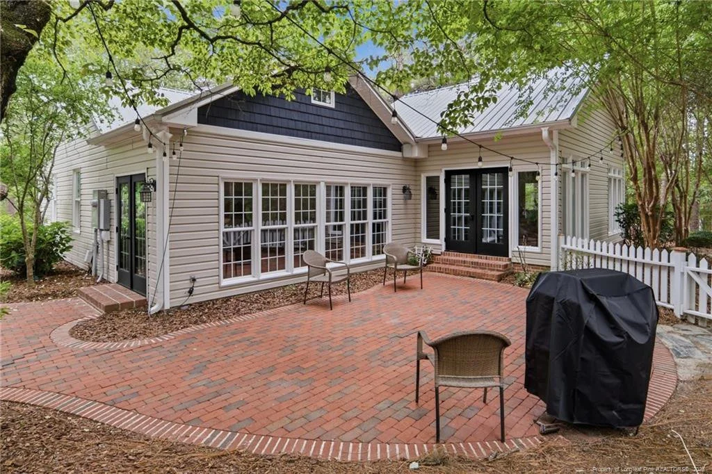 Photo of 305 Maples Road