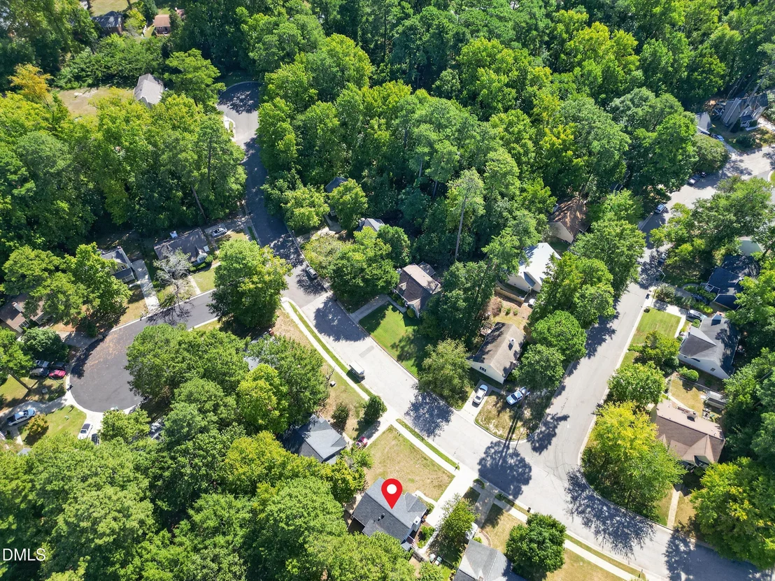 Photo of 208 Crosspine Drive
