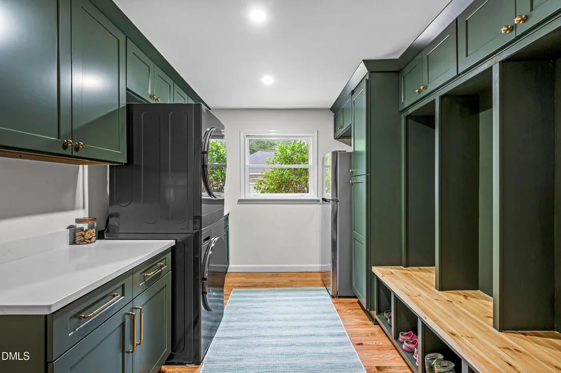 Photo of 1110 Chestnut Drive
