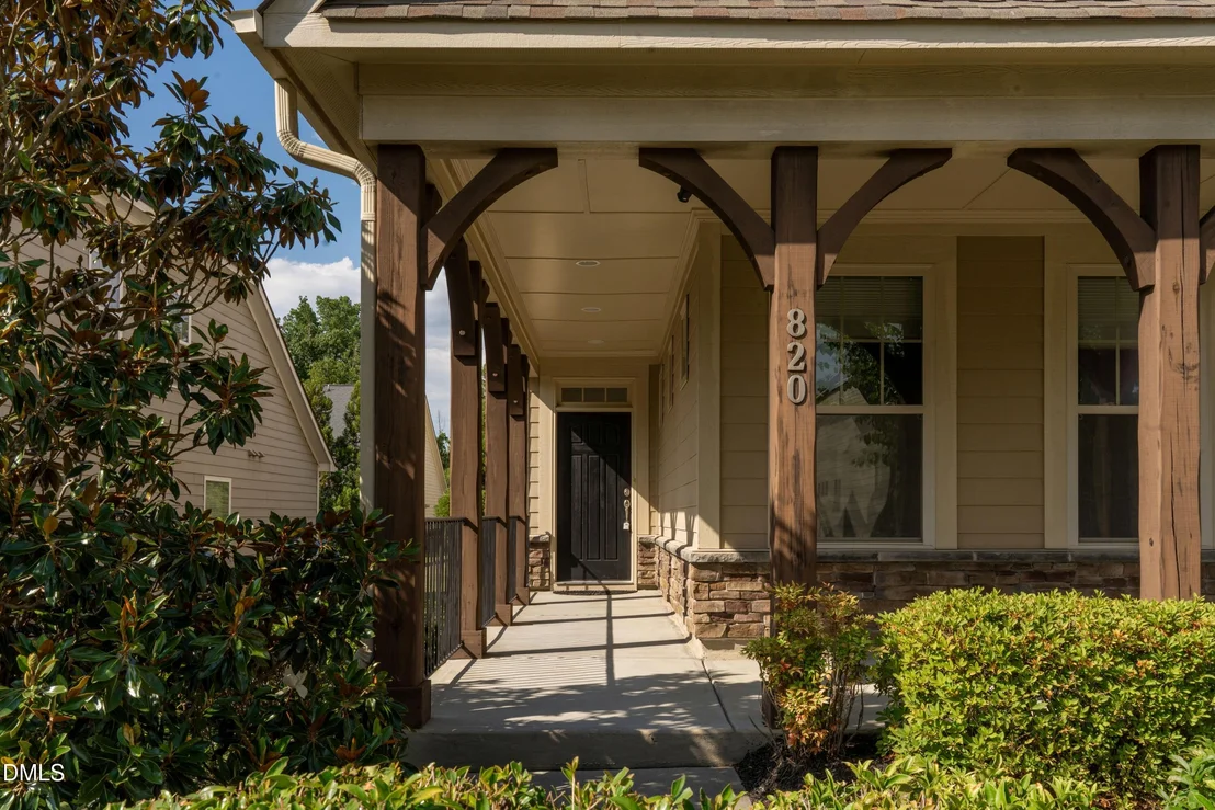 Photo of 820 Lemongrass Lane