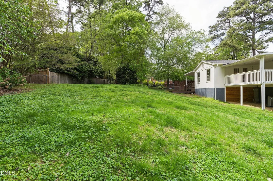 Photo of 412 Pinecroft Drive