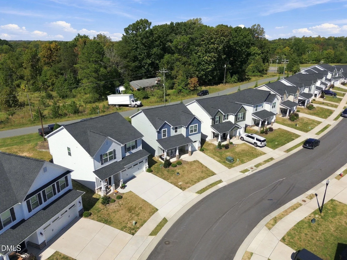 Photo of 2170 Campbell Loop