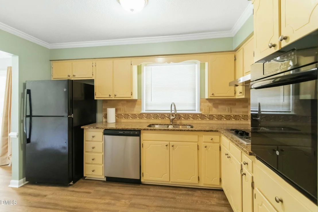 Photo of 1600 Edgebrook Drive