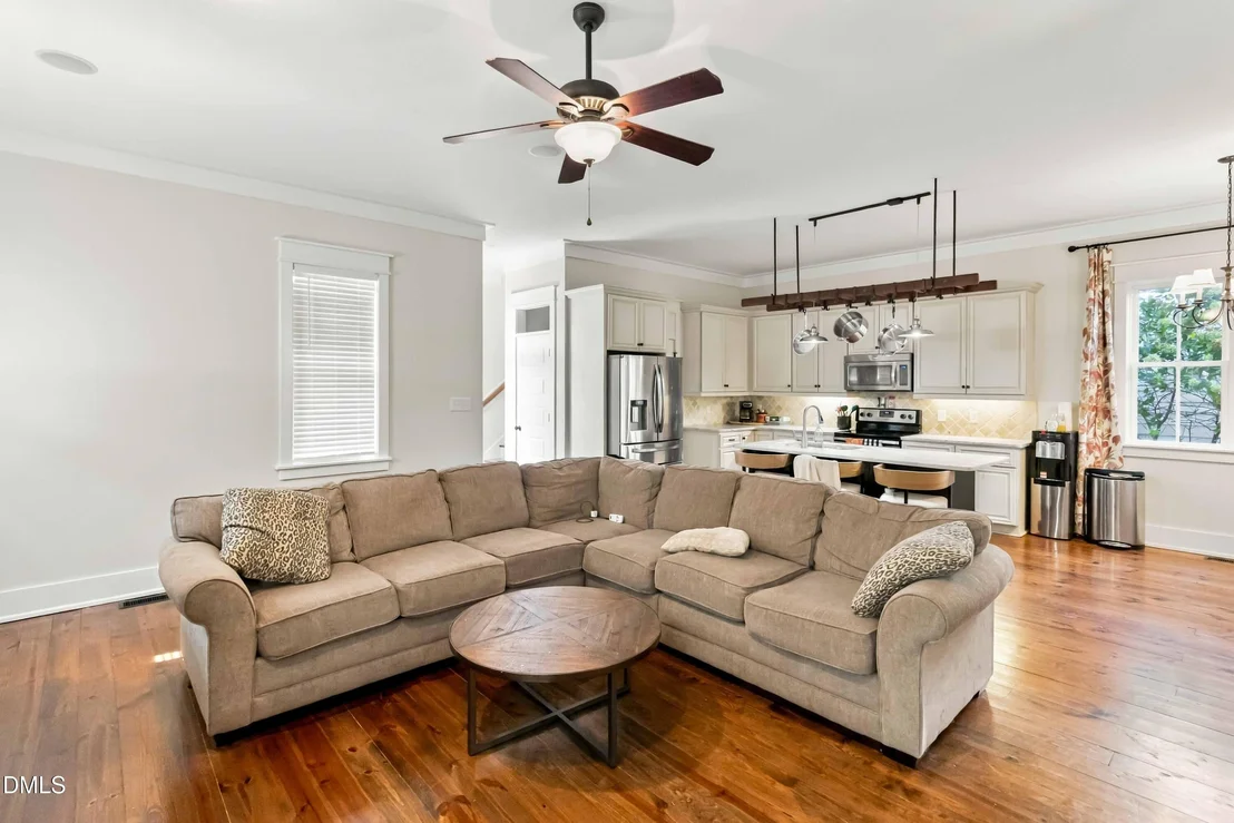 Photo of 90 Ellen Circle