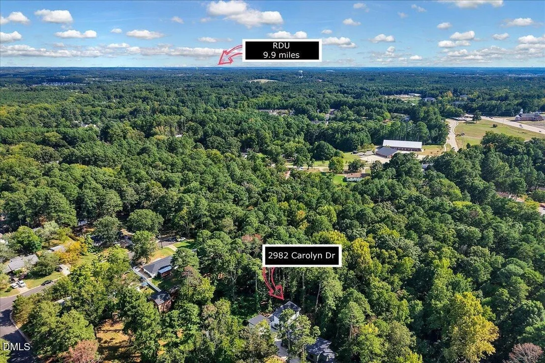 Photo of 2982 Carolyn Drive
