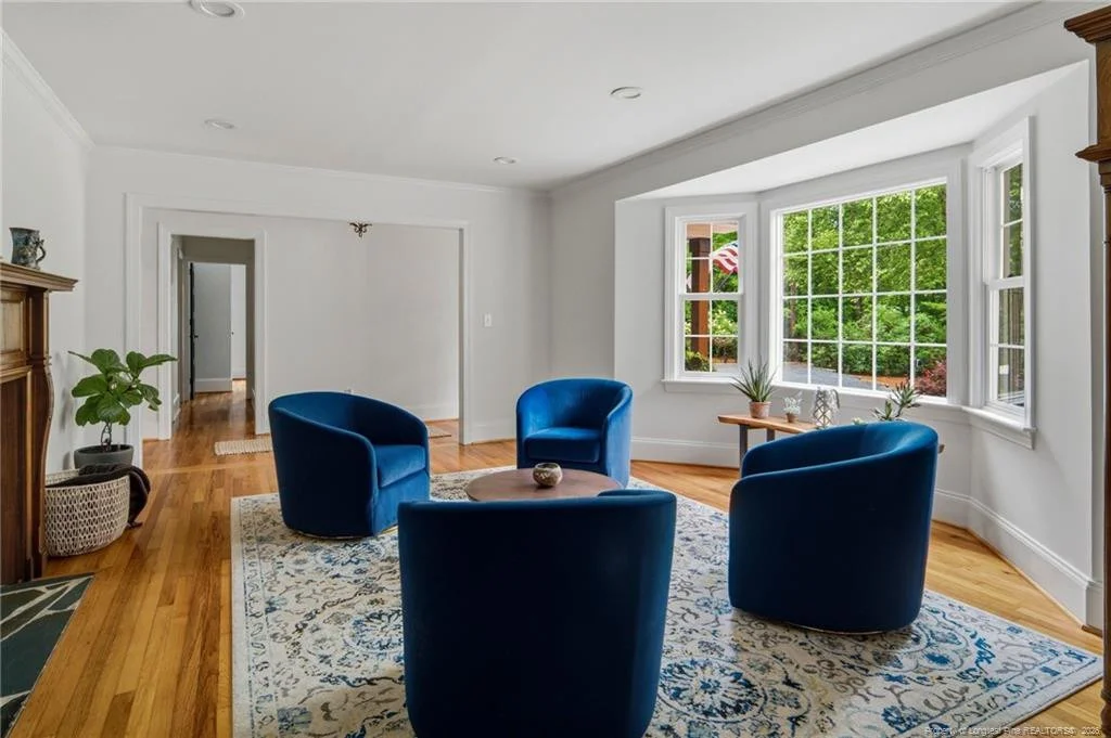 Photo of 305 Maples Road