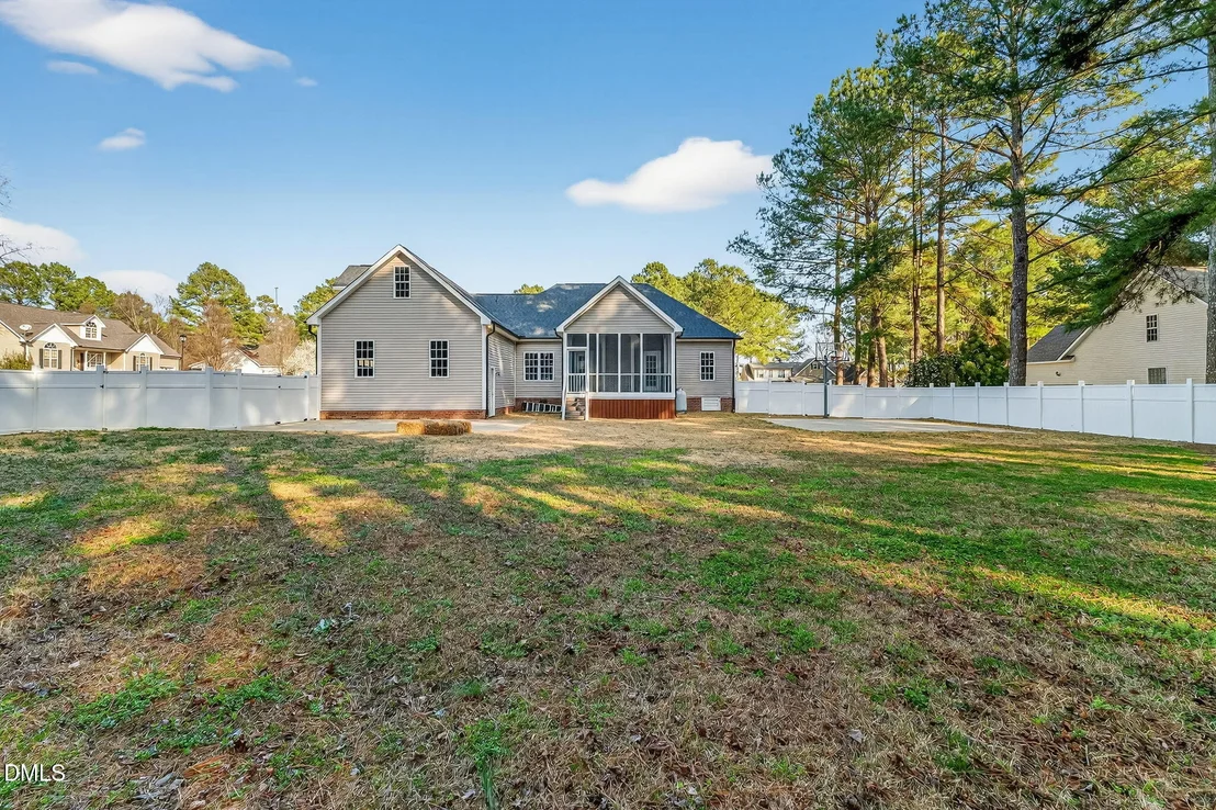 Photo of 201 Eagle Crest Lane