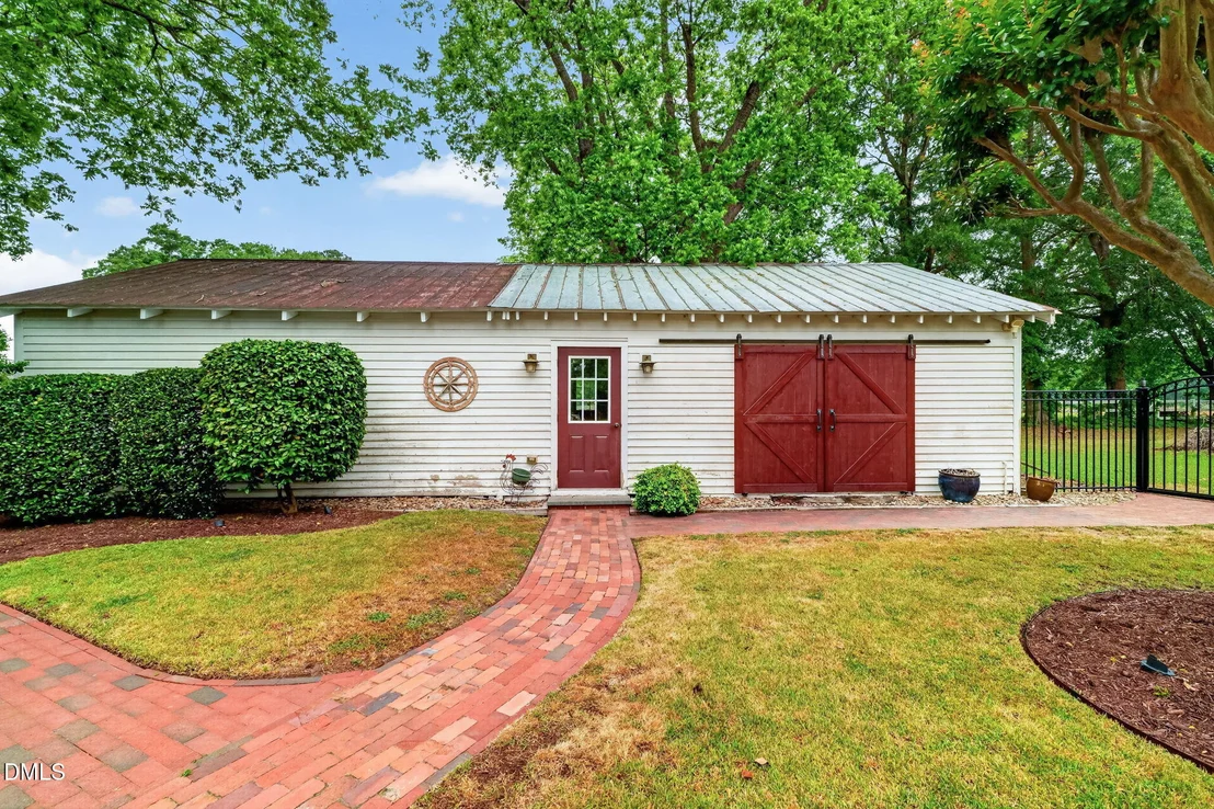 Photo of 804 W Main Street