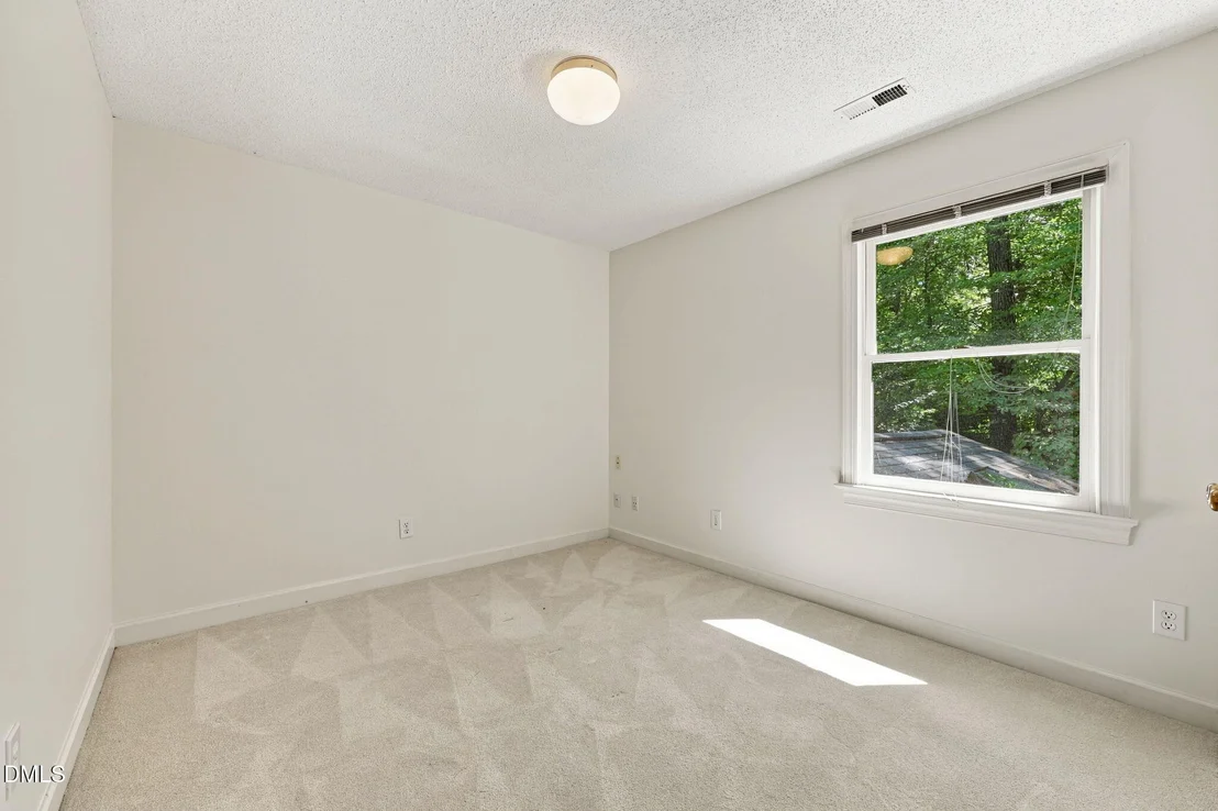 Photo of 102 Robert Hunt Drive