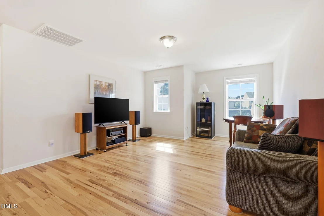 Photo of 837 Ember Drive