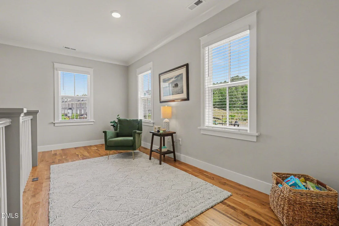 Photo of 501 Whitehall Circle