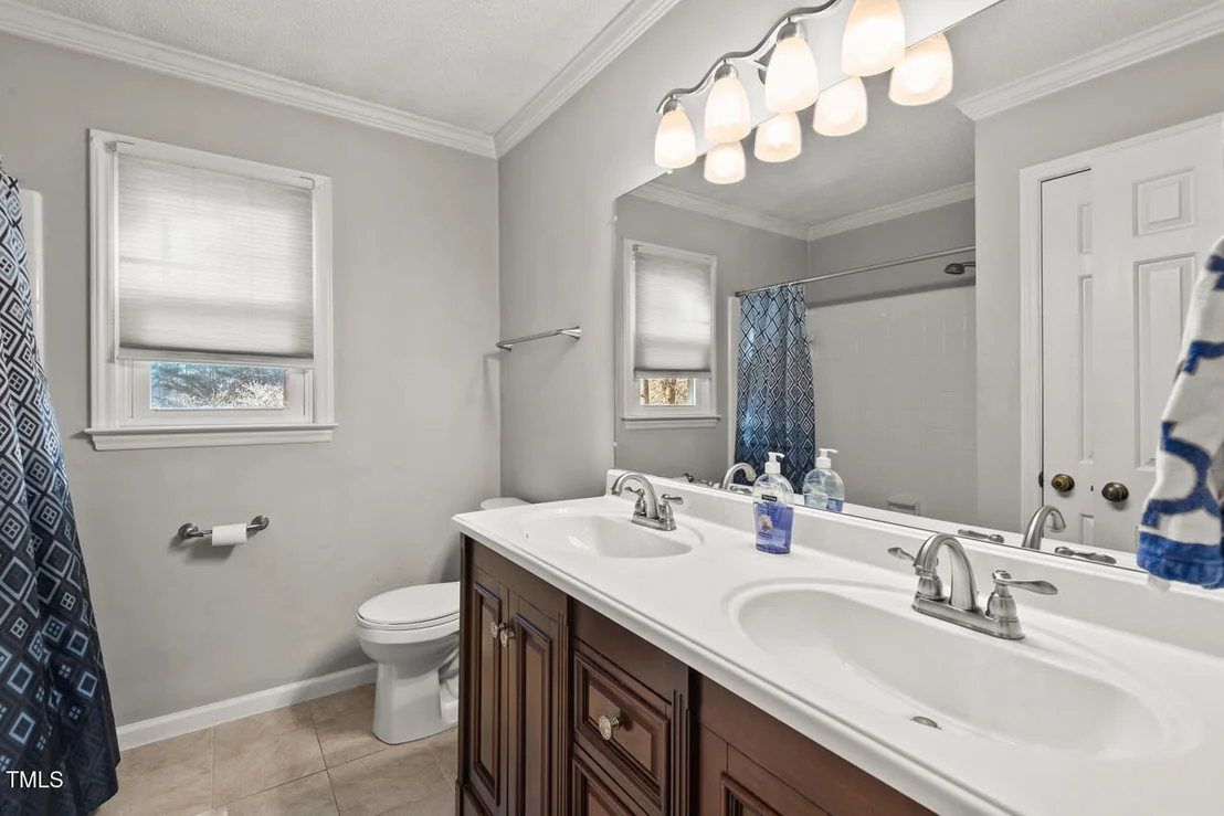 Photo of 130 Twin Oaks Drive