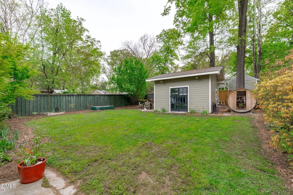 Photo of 2111 Pershing Street