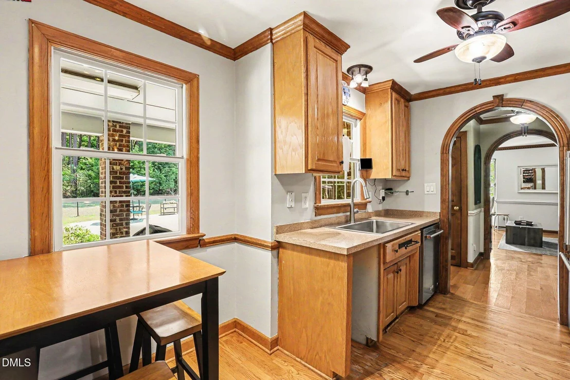Photo of 2256 Shotwell Road