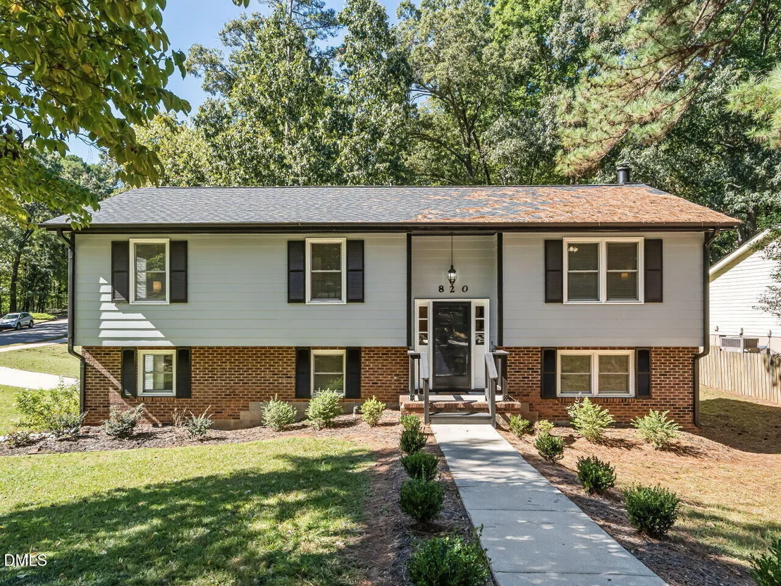 Photo of 820 Nuttree Place
