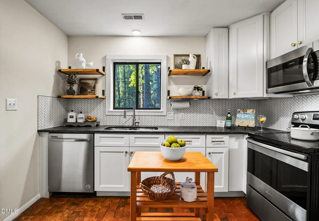 Photo of 1106 Scott King Road