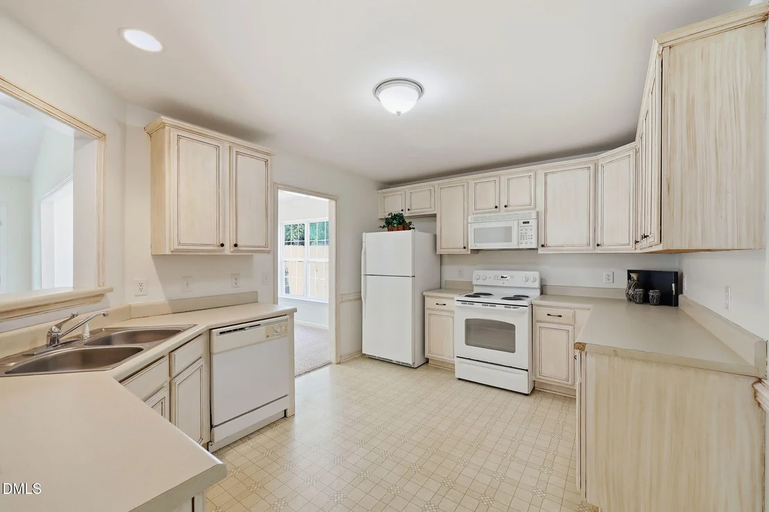 Photo of 514 Walnut Crossing Drive