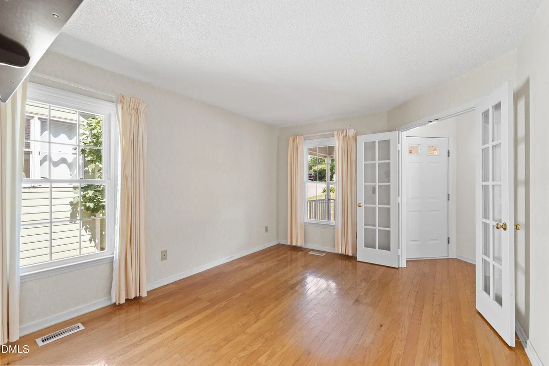 Photo of 318 Arvo Lane