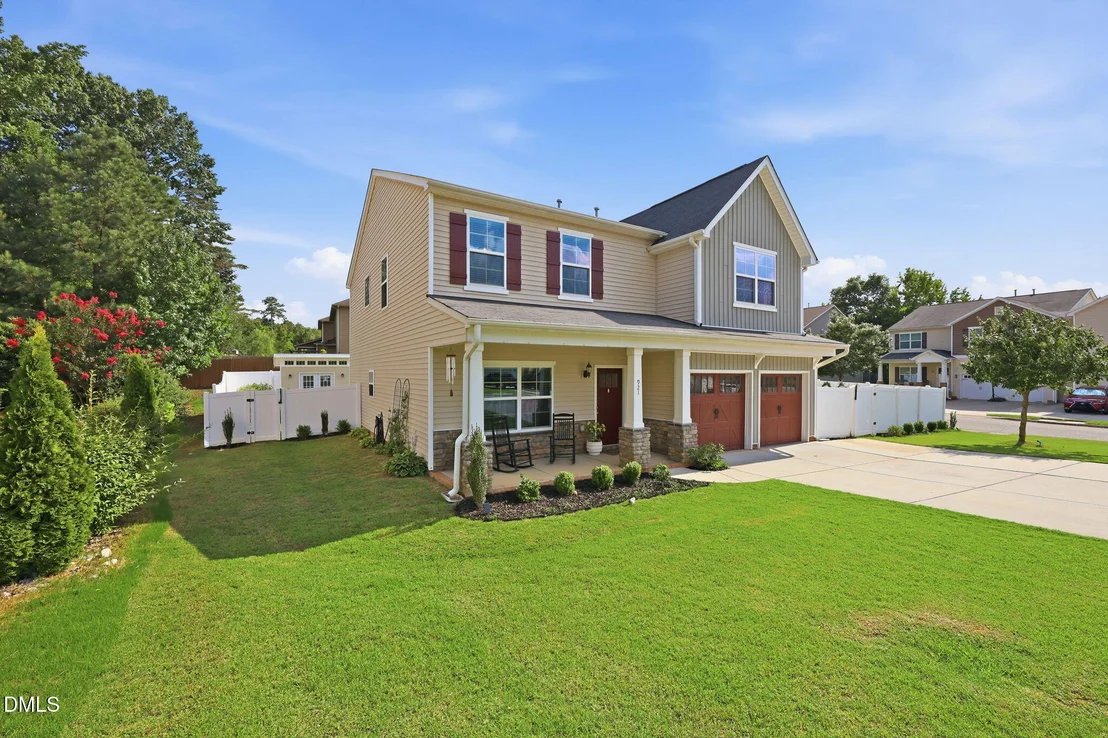 Photo of 921 Sugar Tree Drive