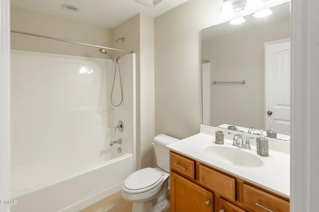 Photo of 820 Lemongrass Lane