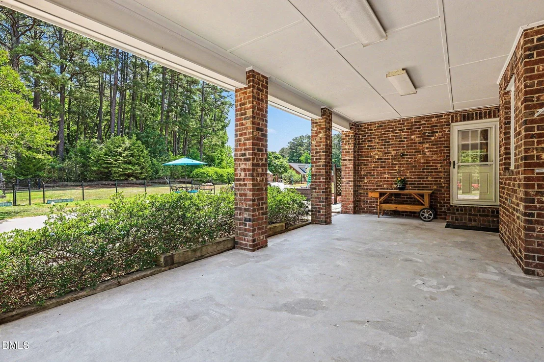 Photo of 2256 Shotwell Road