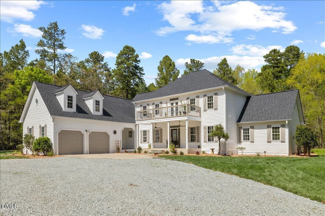 Photo of 419 Eagle Point Road
