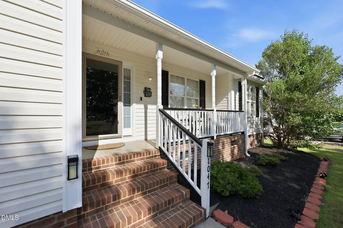Photo of 1047 Smith Road