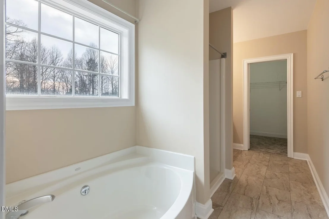 Photo of 4872 Thom Road