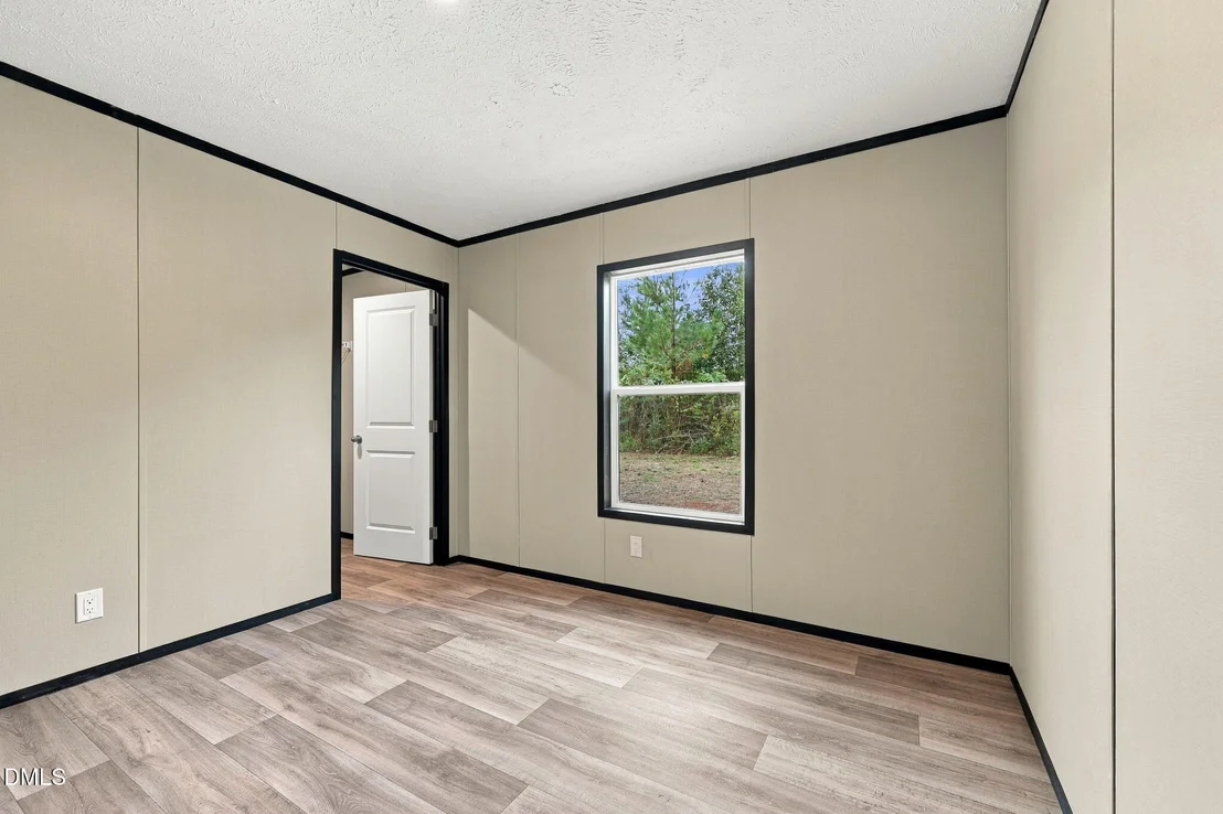 Photo of 8019 Cornwall Road