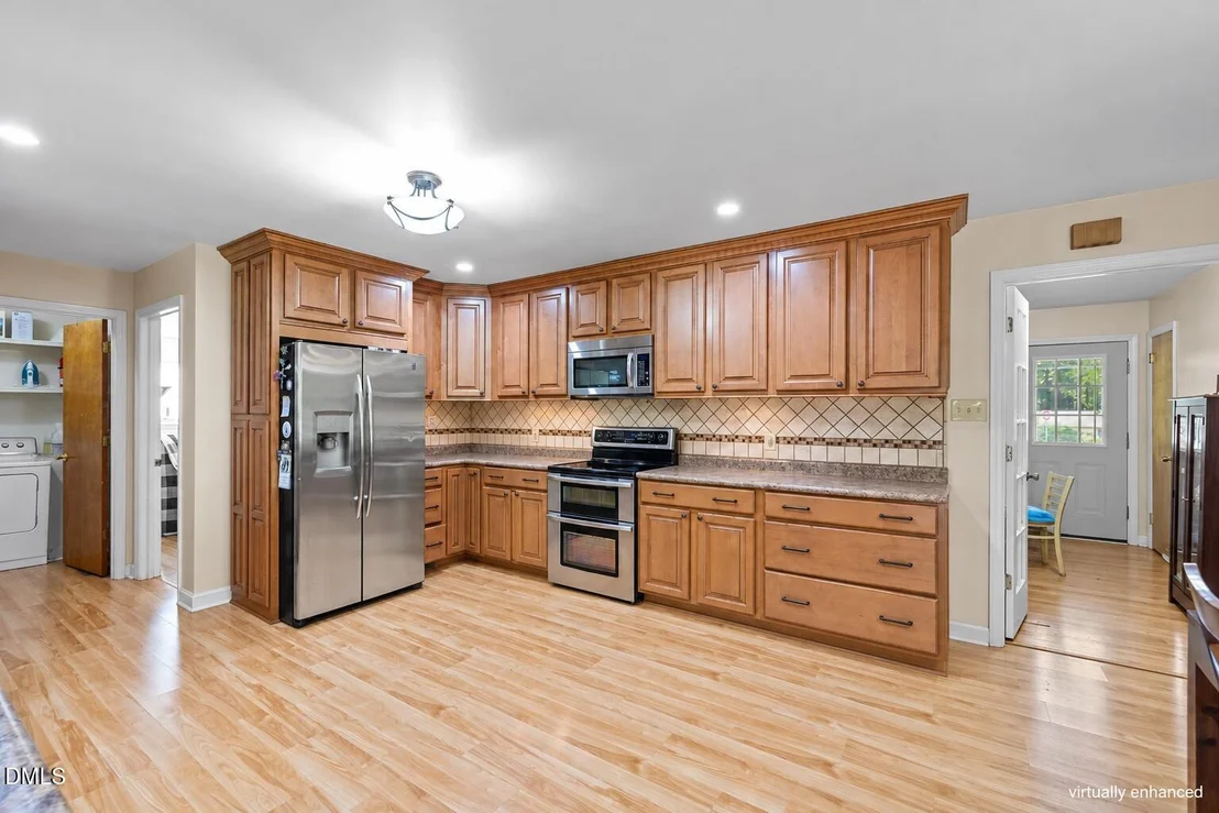 Photo of 6324 Tryon Road