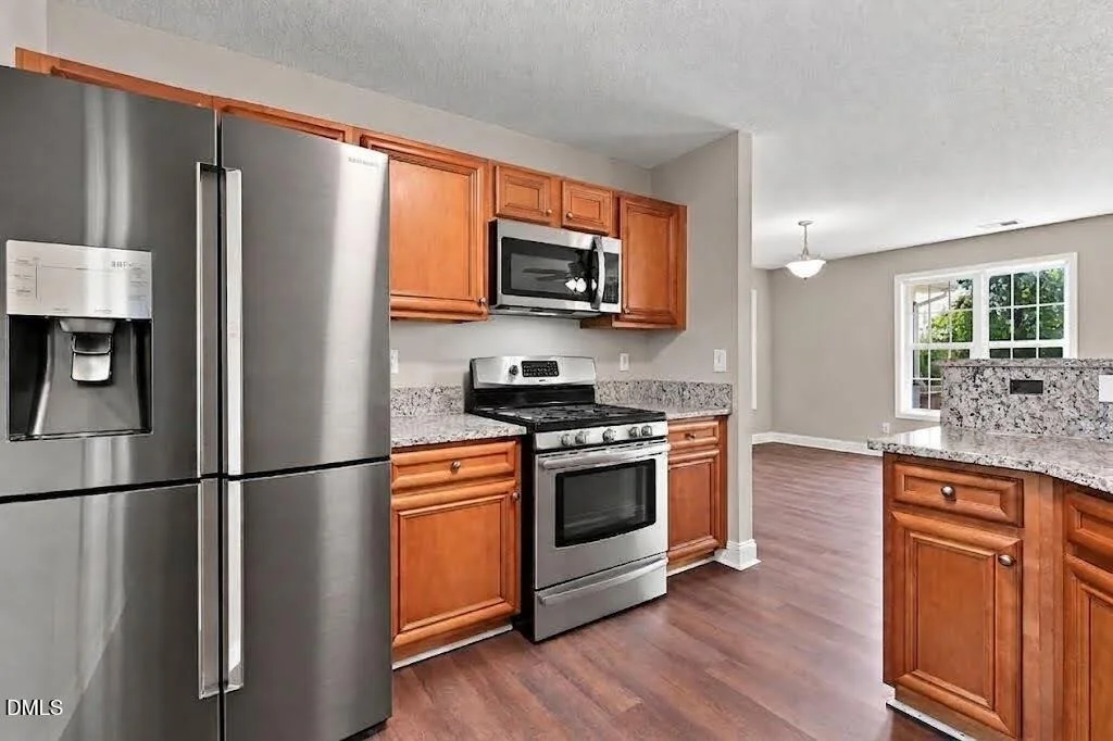 Photo of 390 Comanche Drive