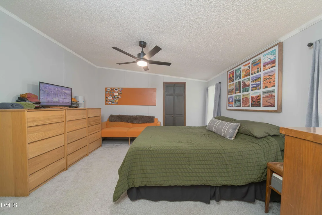 Photo of 748 Hunters Circle