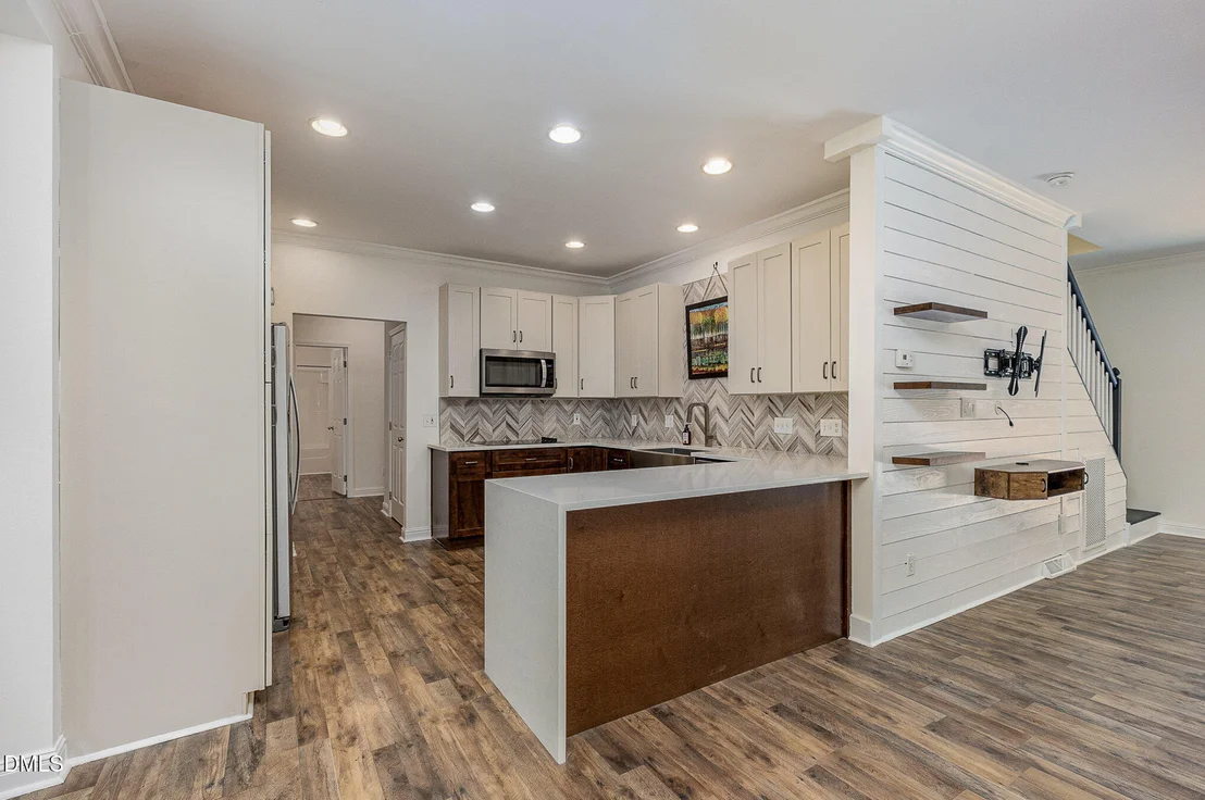 Photo of 6086 Dunes Drive
