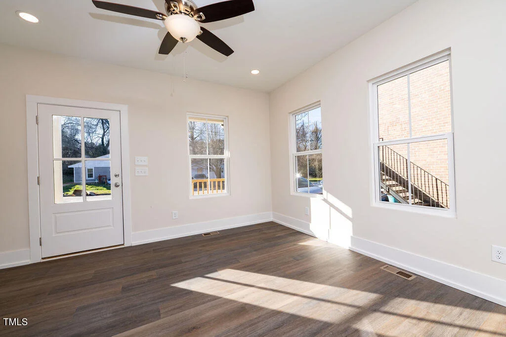 Photo of 1127 Elmo Street