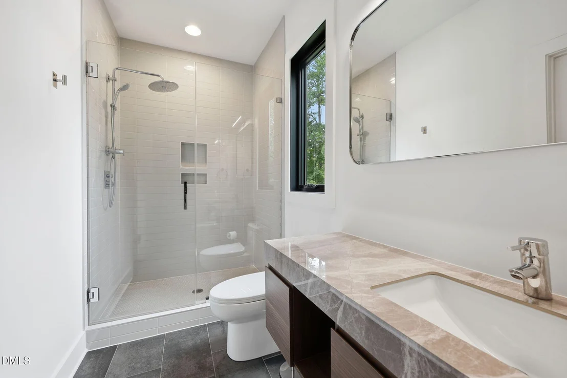 Photo of 814 Tyrrell Road