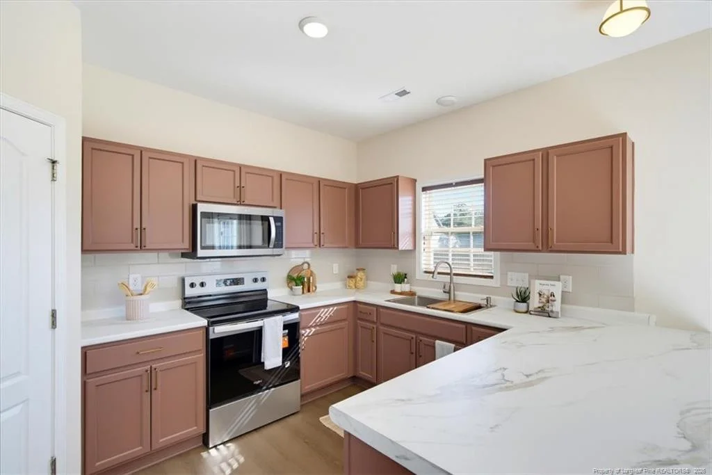 Photo of 664 Broad Drive