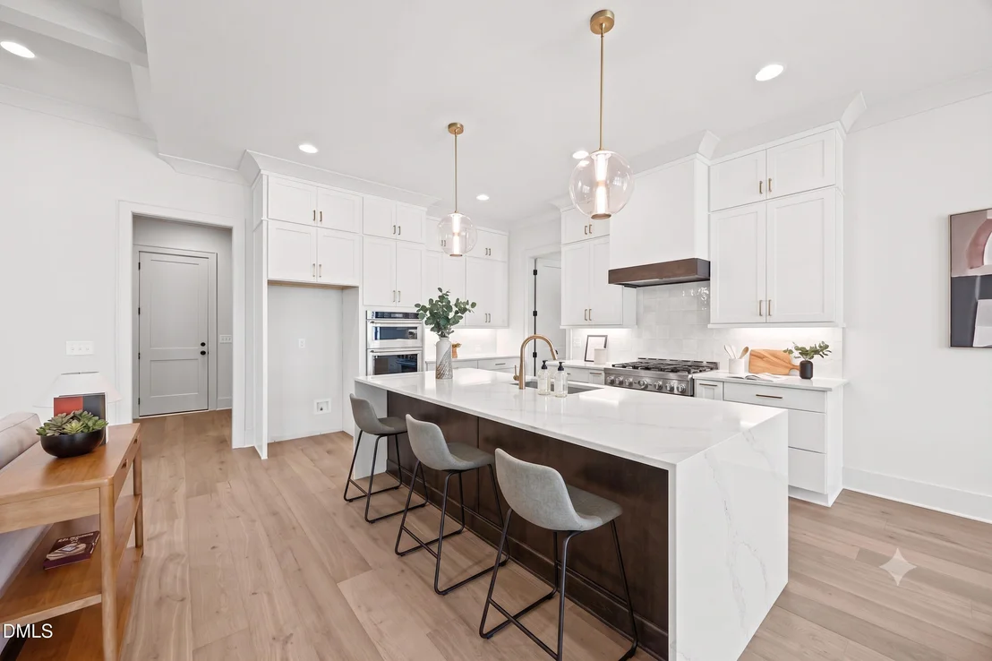 Photo of 35 Chestnut Oak Drive