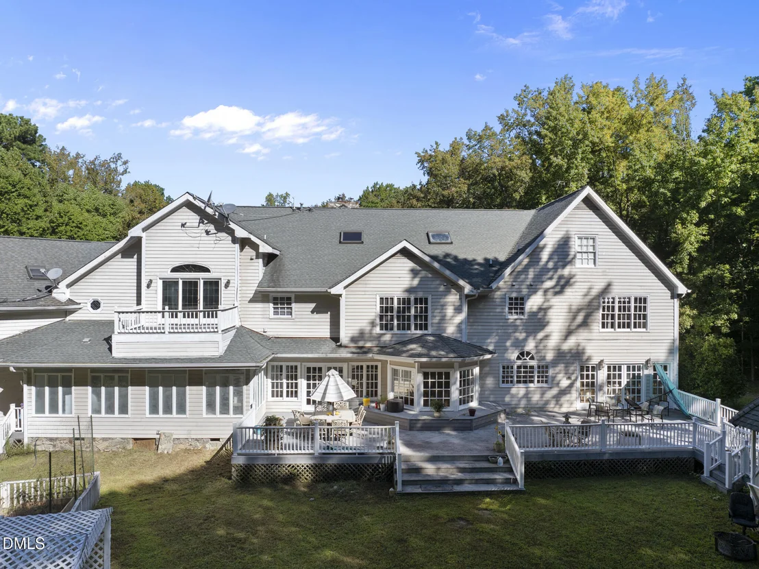 Photo of 111 Foxridge Road